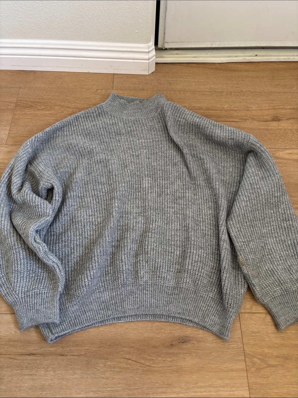 Asos Men's Light Gray Ribbed Turtleneck wide sleeve Sweater